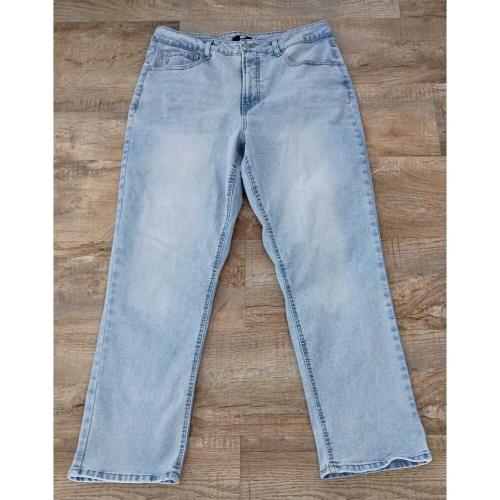 Frye light blue straight leg denim jeans 28" Inseam 12